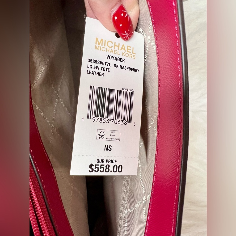 Michael Kors Large Leather Voyager Tote in Dark Rasberry - Picture 9 of 13